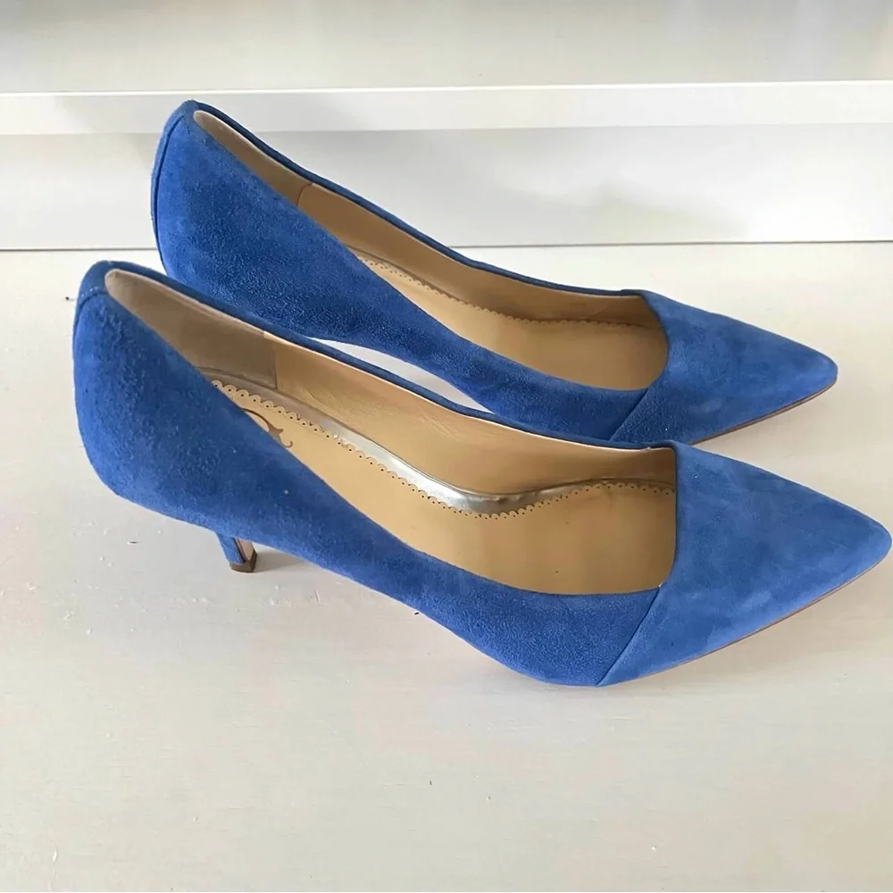 C. Wonder Blue Azure / Cerulean Blue Suede Leather Heels Size 7